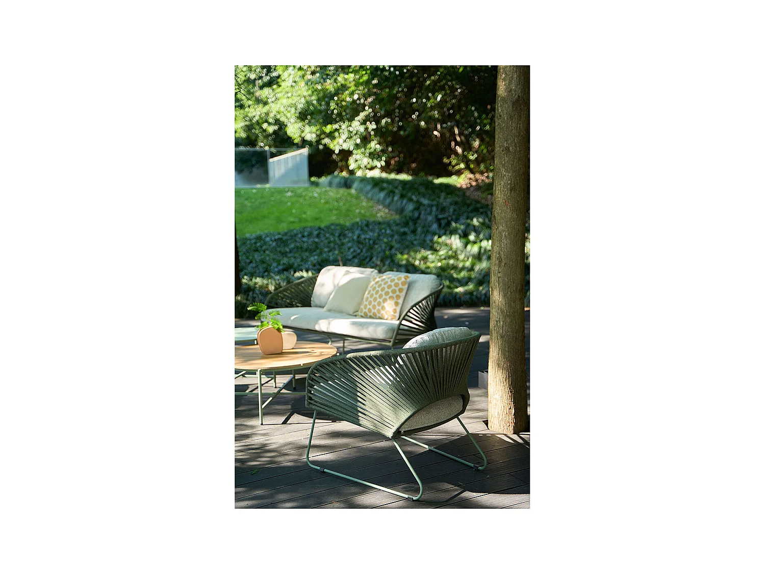 Novella ensemble lounge avec coussins gris, vert.