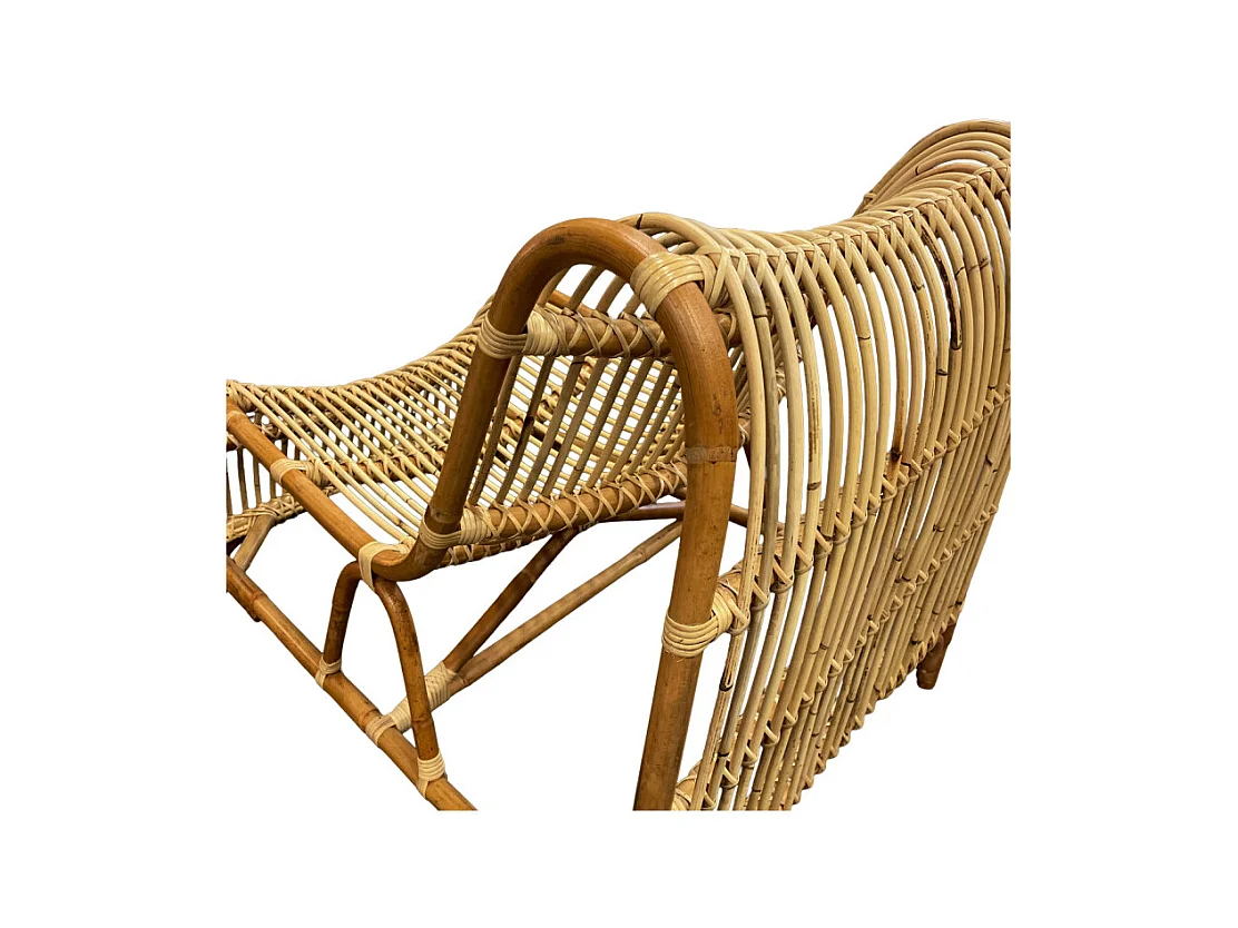 Fauteuil lounge arrondi en rotin naturel tressé – JACKIE