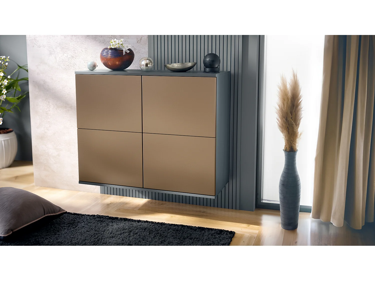 Credenza Rova V3 – Mobile da cucina moderno con 4 ante Push-to-Open antracite opaco  / ottica bronzo (92,5 x 73.5 x 35)