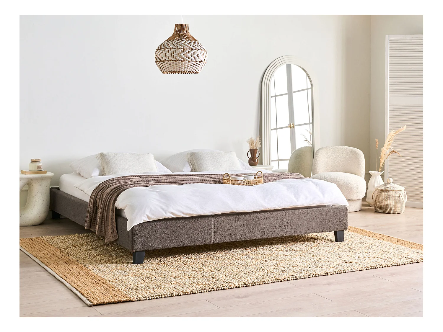 Lit sans tête de lit Bouclé ROANNE 180 x 200 cm Taupe