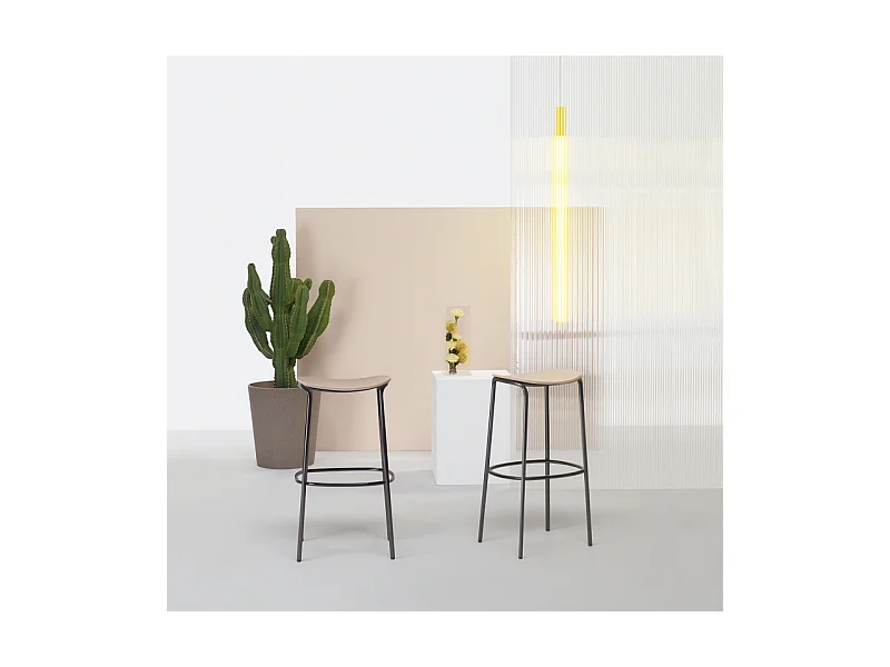 Tabouret métal et assise bois clair Trick - 75 cm