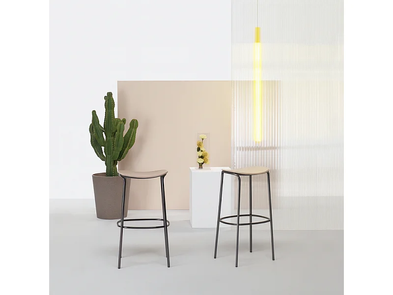 Tabouret métal et assise bois clair Trick - 75 cm