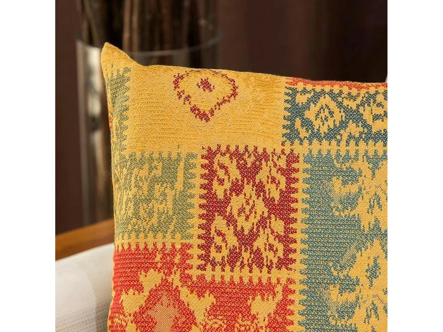 Coussin ethnique jaune – motif patchwork IZMIR