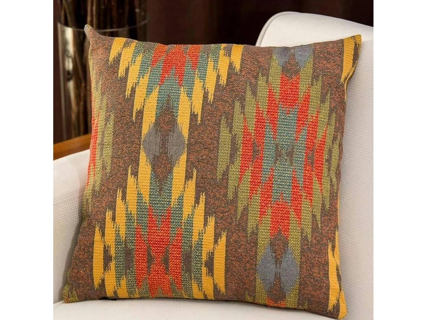 Coussin marron – motif aztèque IZMIR