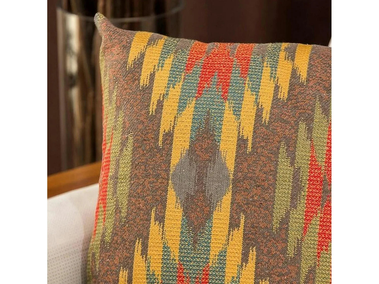 Coussin marron – motif aztèque IZMIR