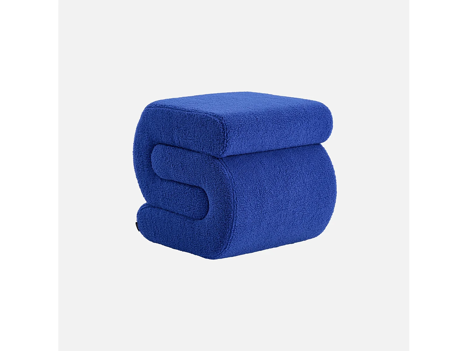 Puff de diseño en borreguito azul