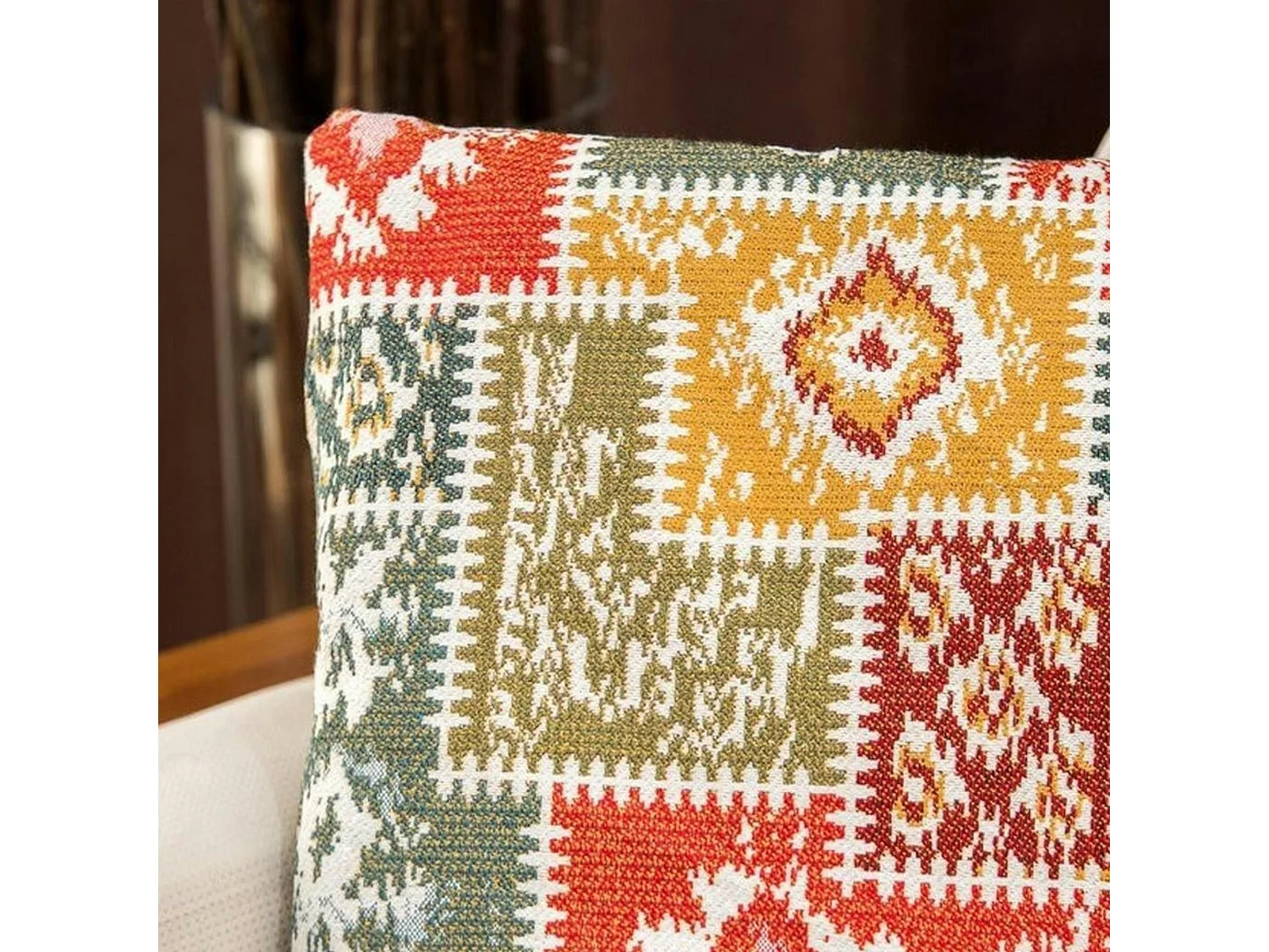 Coussin ethnique – motif patchwork multicolore IZMIR