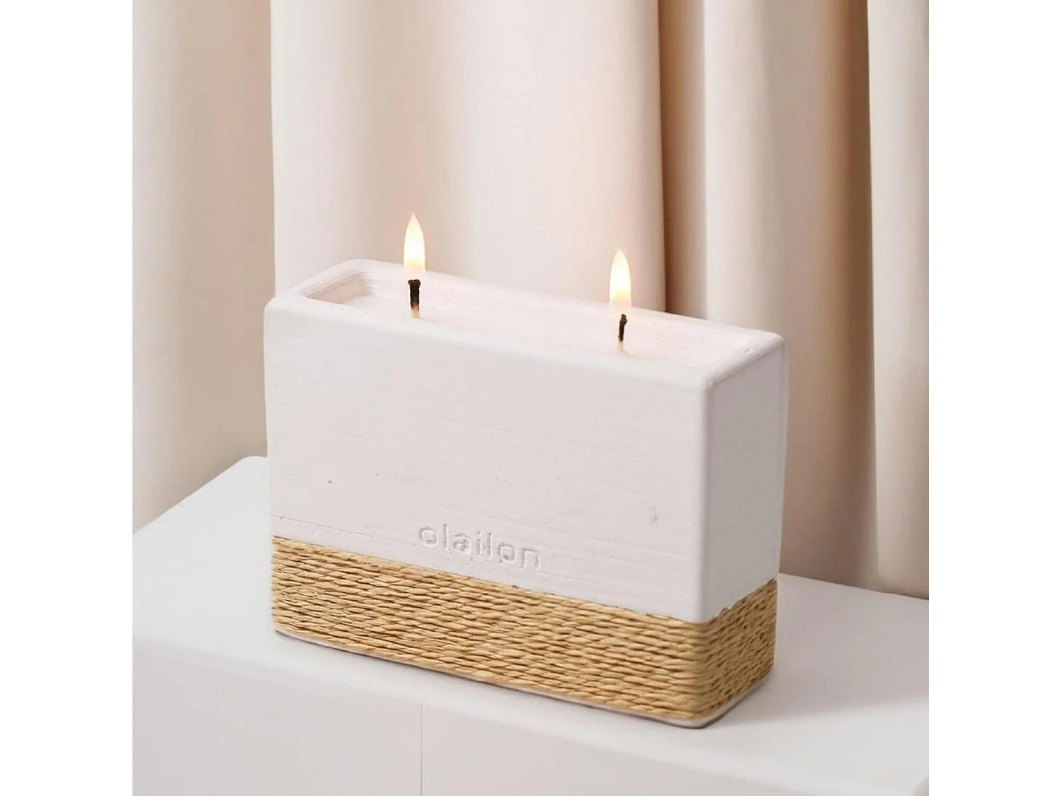 Bougie parfumée blanche 2 mèches – socle corde tressée