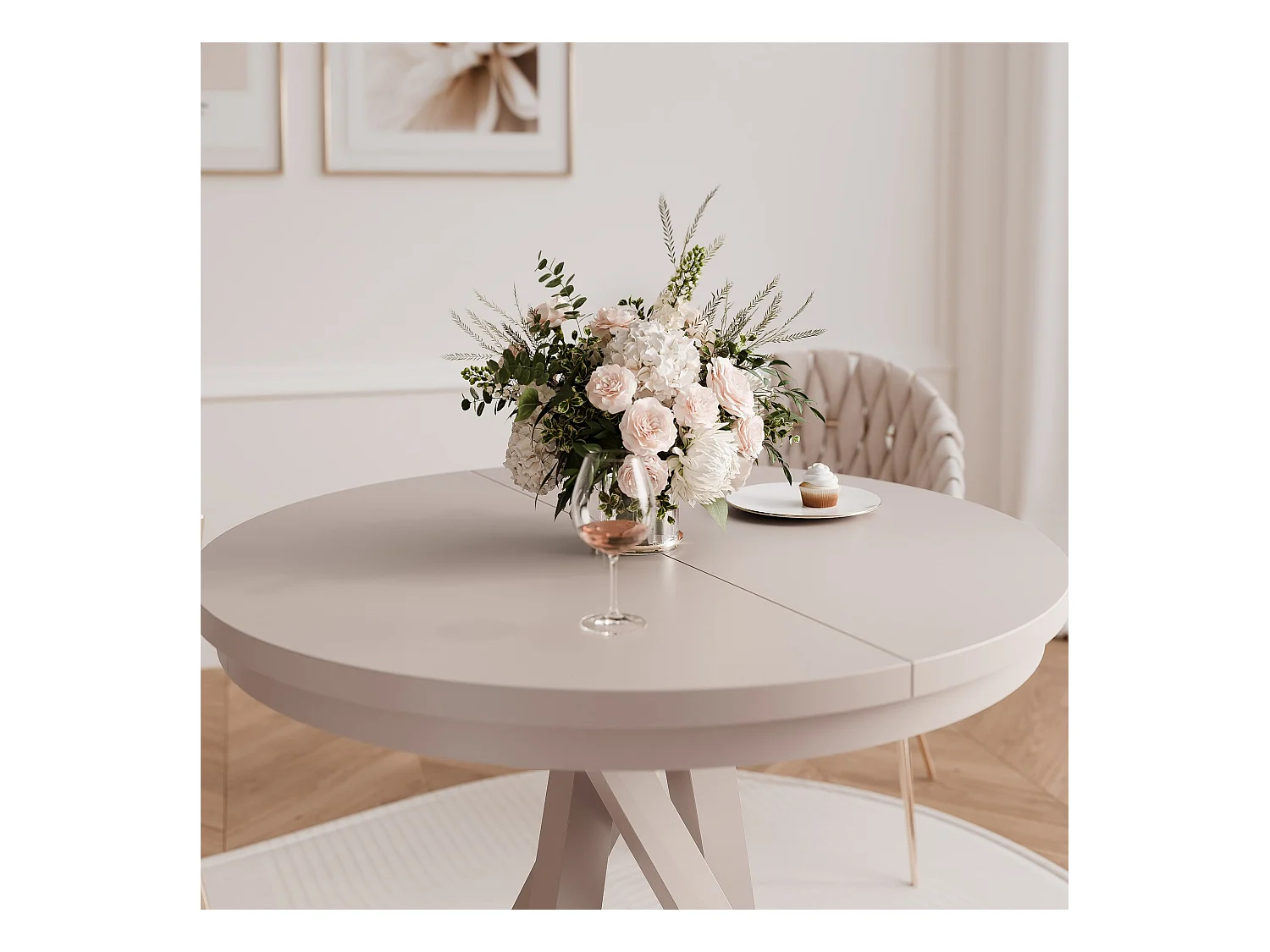 Table à manger extensible pour 4 personnes couleur cachemire avec pieds en métal - 100/140 cm - LORIEN