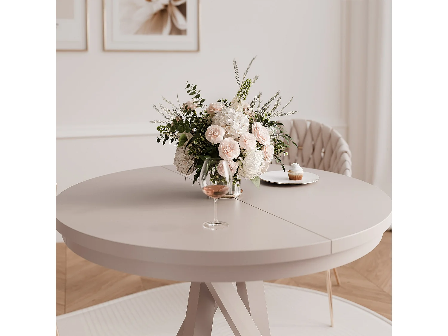 Table à manger extensible pour 4 personnes couleur cachemire avec pieds en métal - 100/140 cm - LORIEN