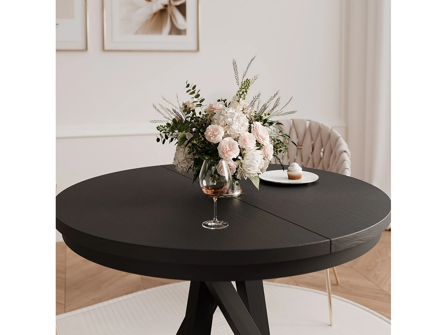 Table à manger extensible pour 4 personnes couleur noire avec pieds en métal - 100/140 cm - LORIEN