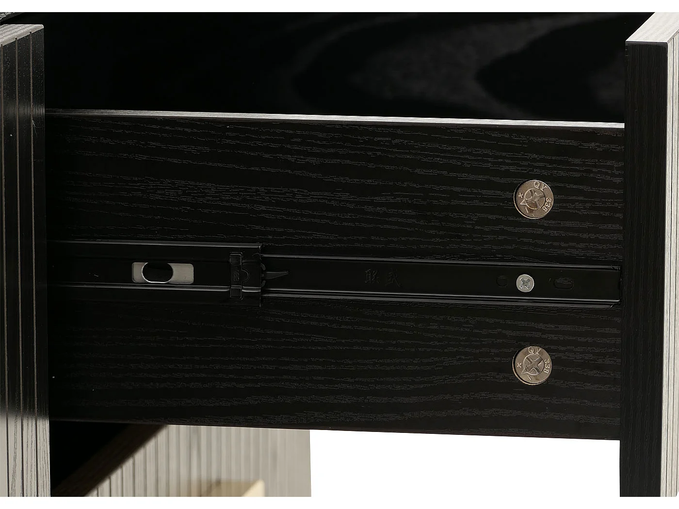 Commode MCW-O39,  aspect bois noir