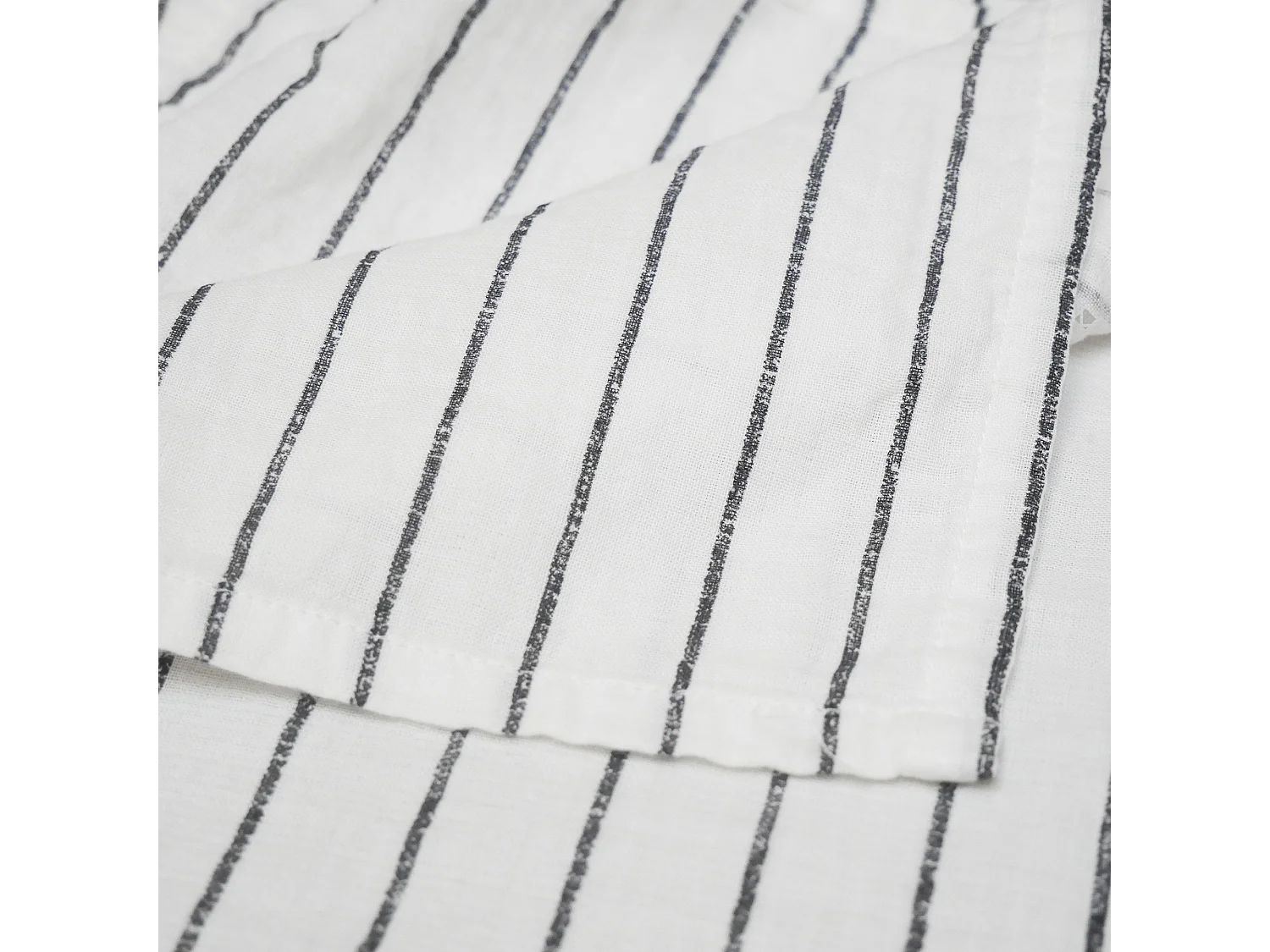 Drap plat mousseline de coton 270x300 cm LANA à rayures blanc neige