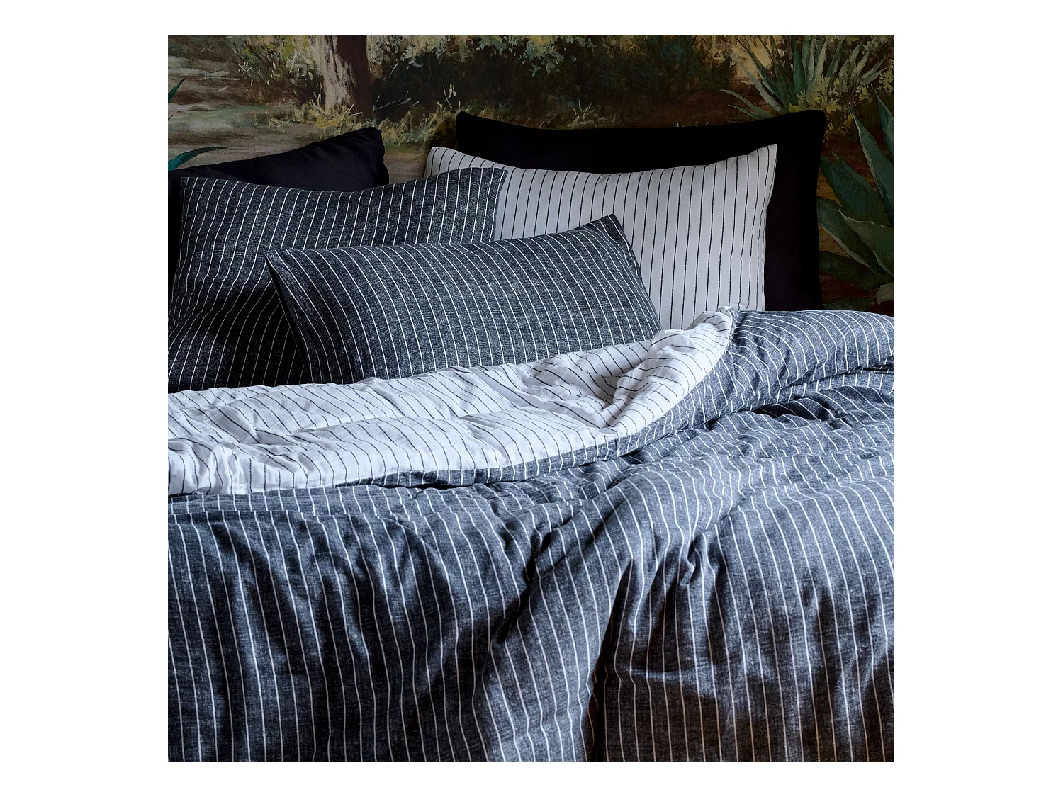 Drap plat mousseline de coton 270x300 cm LANA à rayures noir caviar