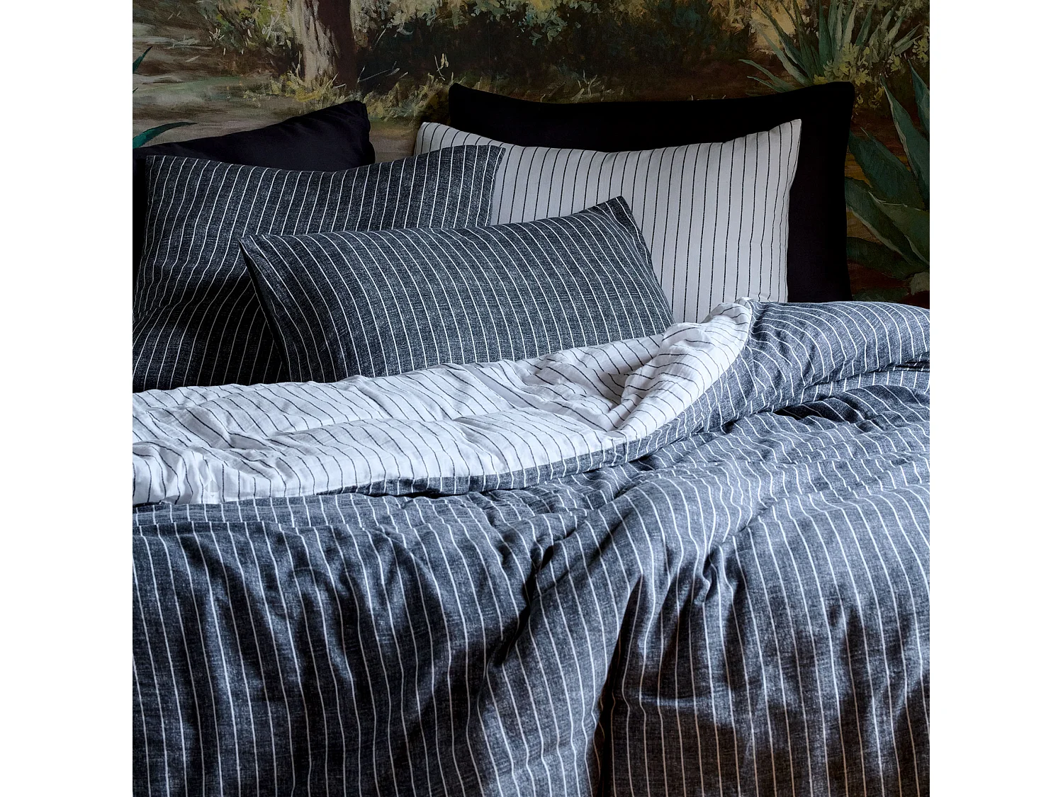 Drap plat mousseline de coton 270x300 cm LANA à rayures noir caviar