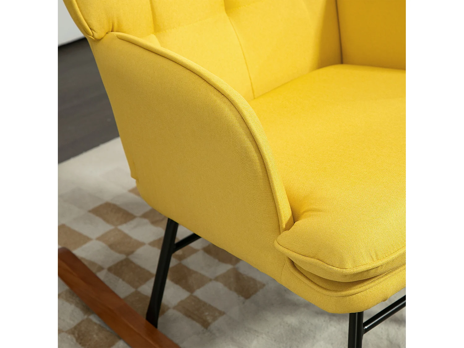 Fauteuil à bascule, rocking chair avec tabouret en lin jaune, cadre en acier et pieds en bois