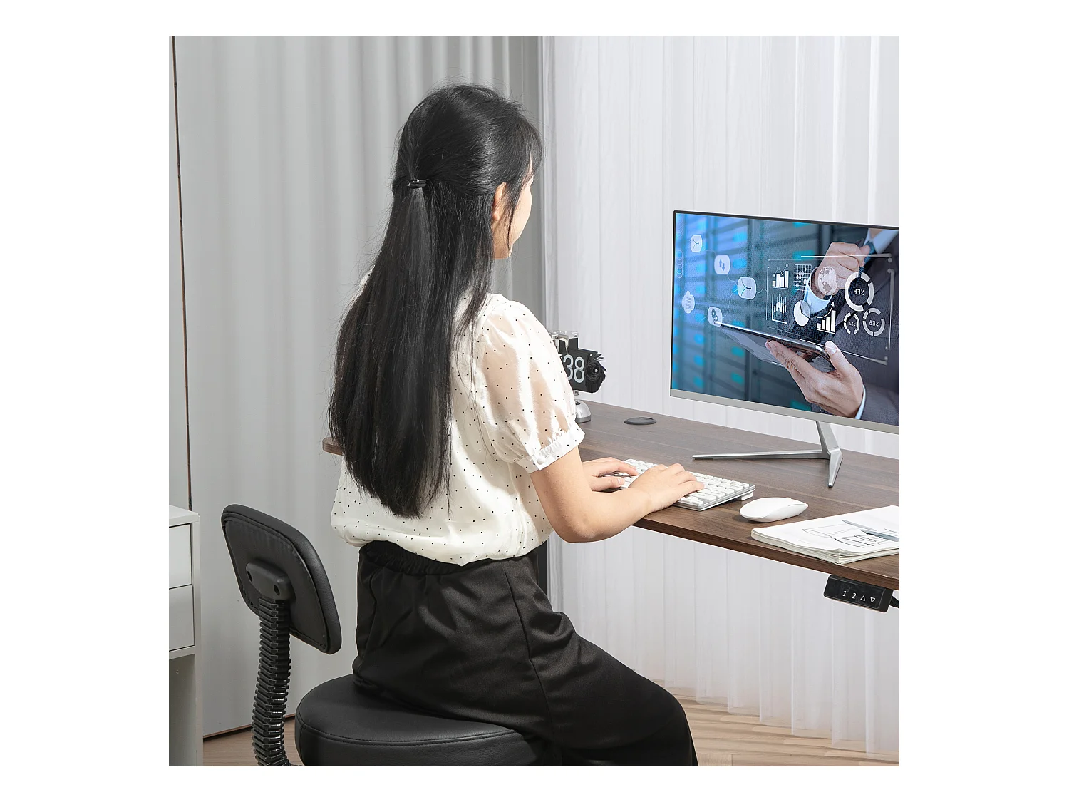 Chaise de Bureau 360°pivotante en Similicuir noir - Réglable en Hauteur avec Repose-Pieds