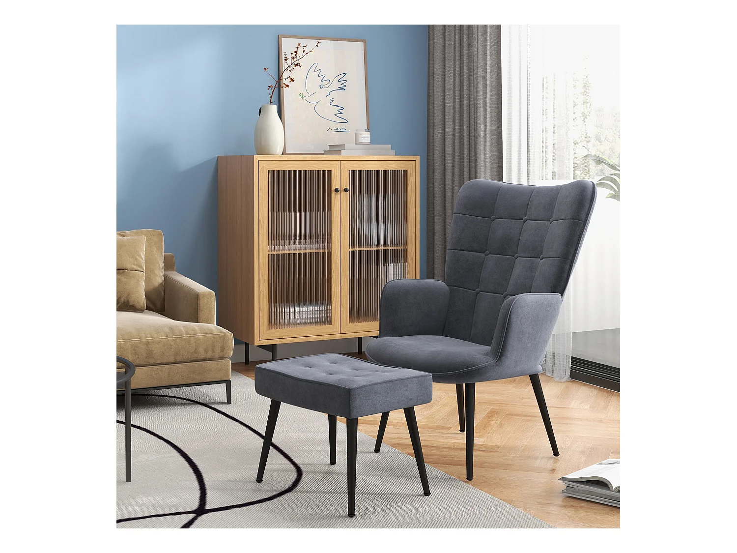 Fauteuil capitonné avec tabouret en velours gris, pieds en métal noir