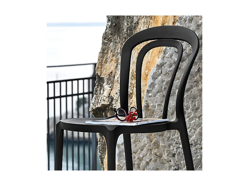 Lot de 2 chaises modernes noires "Caffè" en polypropylène empilables pour usage extérieur et intérieur cm 53x53 83h