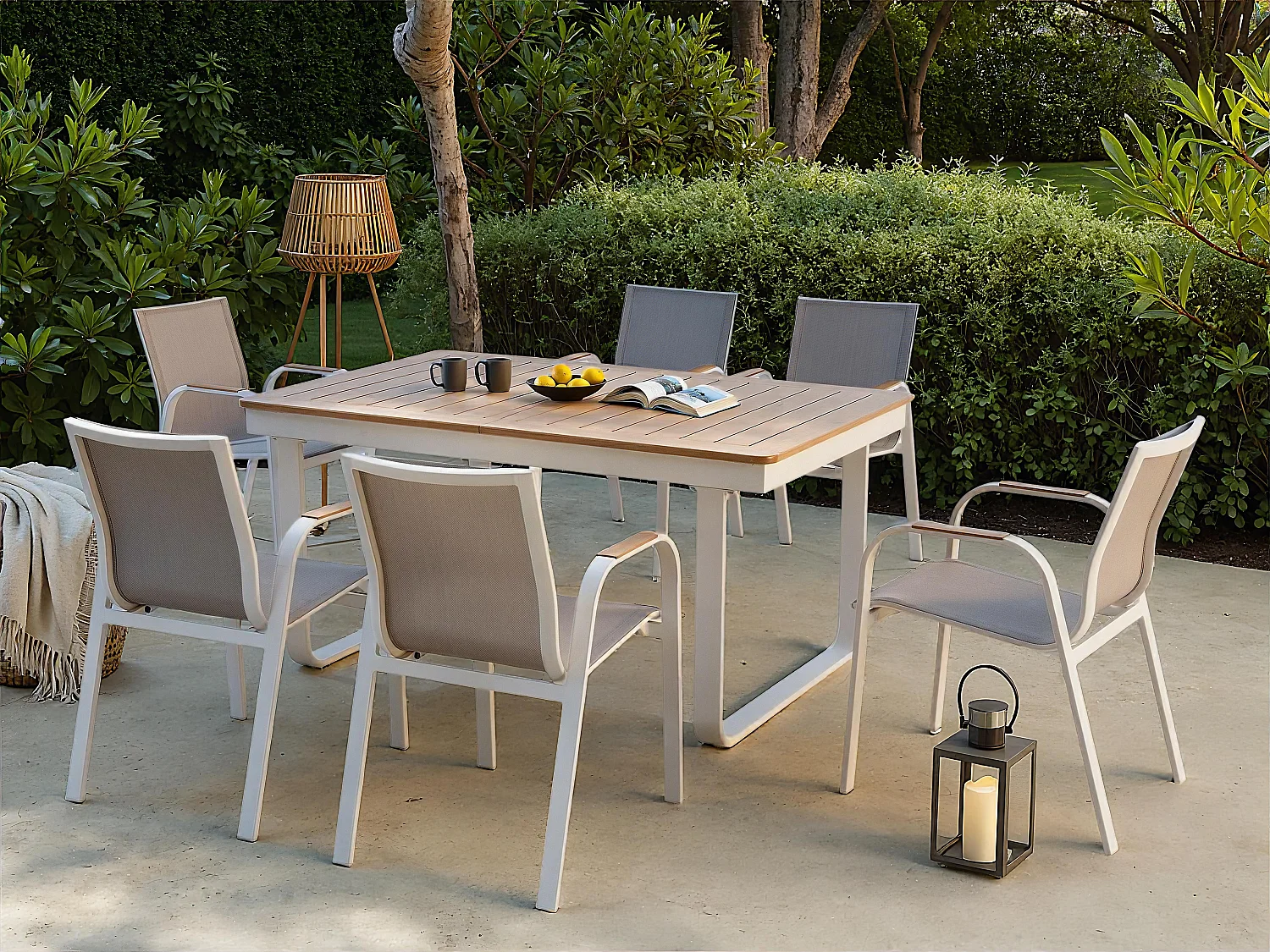 Table de jardin extensible en aluminium L.155/246 cm - Naturel clair et blanc - SERUNO de MYLIA