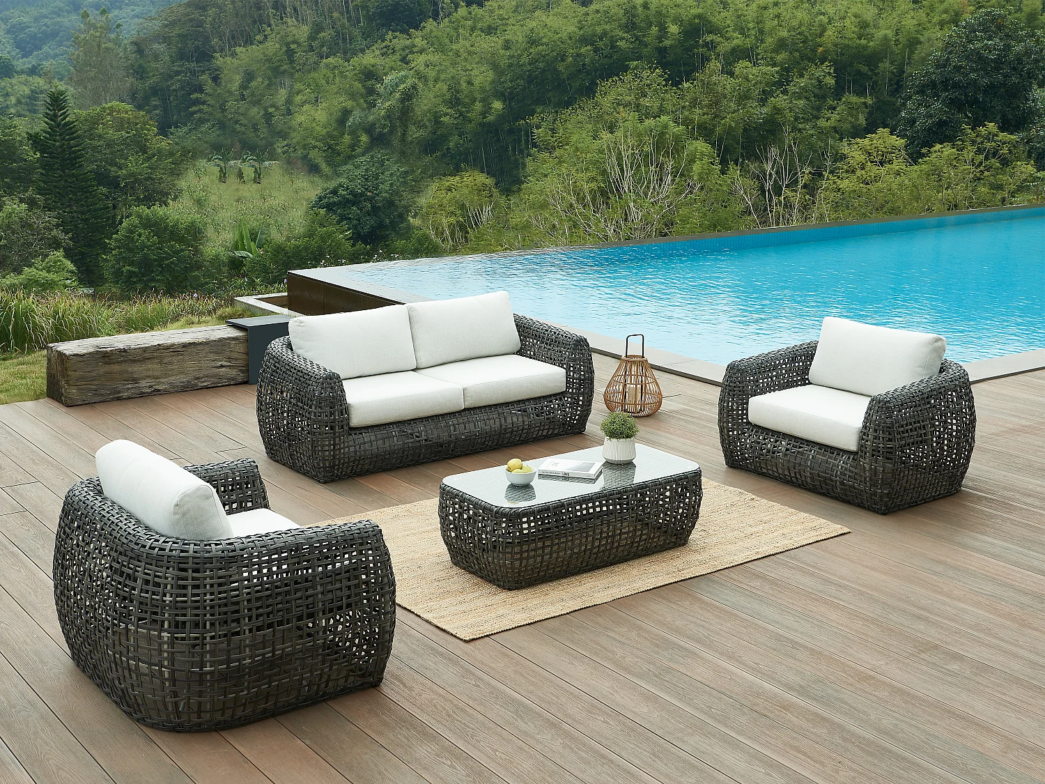 Lot de 2 fauteuils de jardin en résine tressée - Anthracite avec coussins blancs - VEYRO de MYLIA