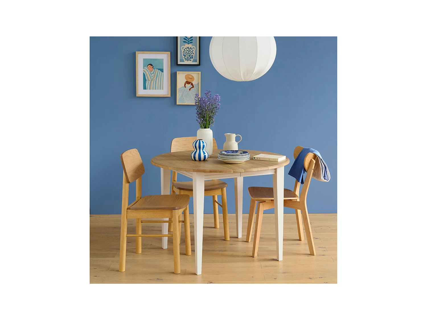 Table ronde extensible en chêne/grège 4/6 places D105 pieds fuseau - VICTORIA