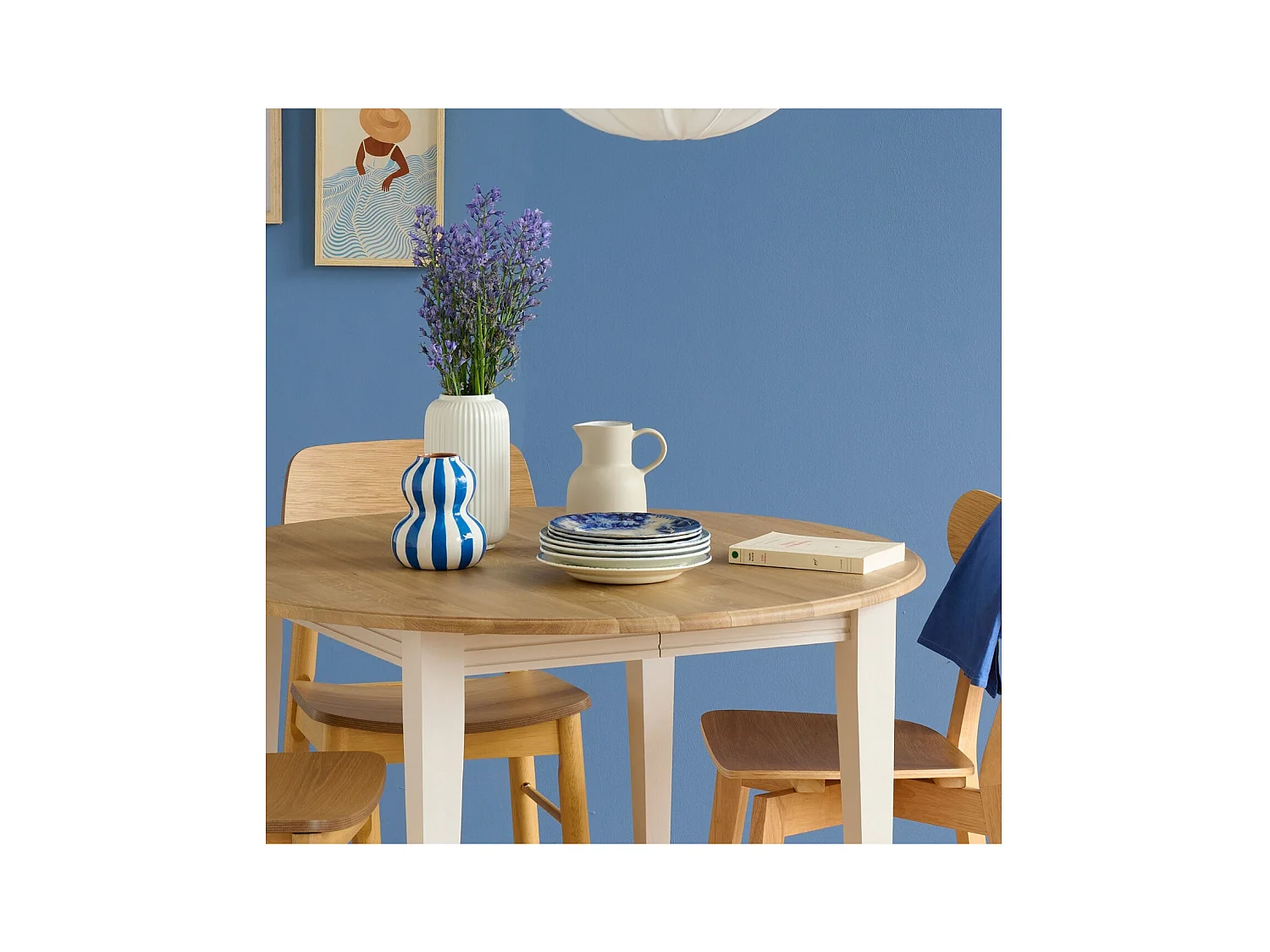 Table ronde extensible en chêne/grège 4/6 places D105 pieds fuseau - VICTORIA