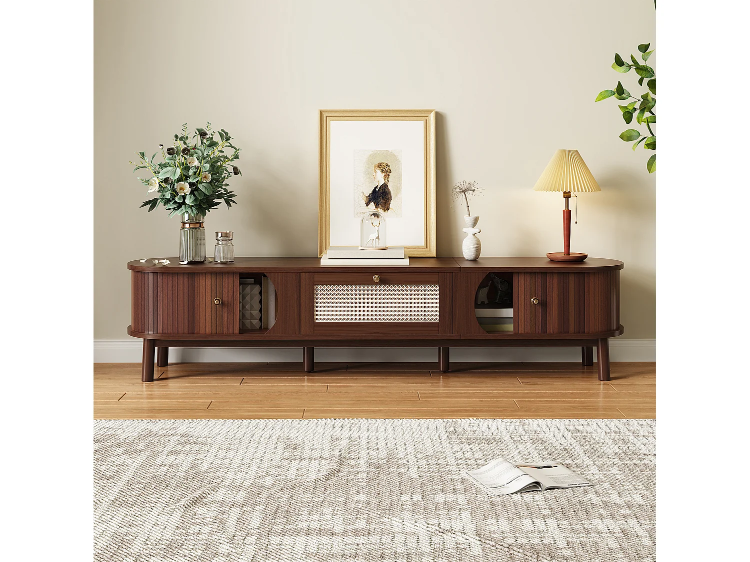 Tv-meubel van natuurlijk hout en rotan, rustiek design met massief houten deuren en rotan lades (170x39,5x38cm)