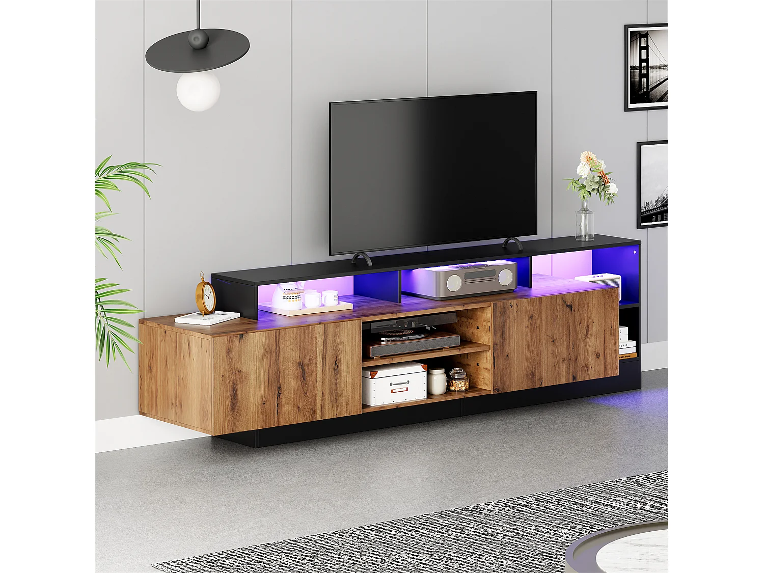 Meuble TV moderne pour téléviseurs jusqu'à 70 pouces, espace de rangement ouvert avec éclairage LED, bois naturel et cadre noir (190x40x48.5 cm)