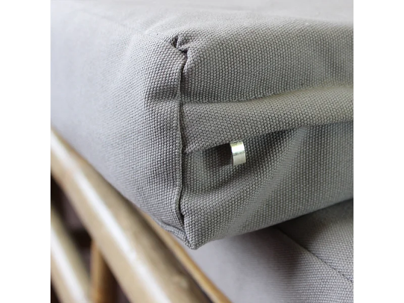 LETTO AFFINITY con CUSCINI