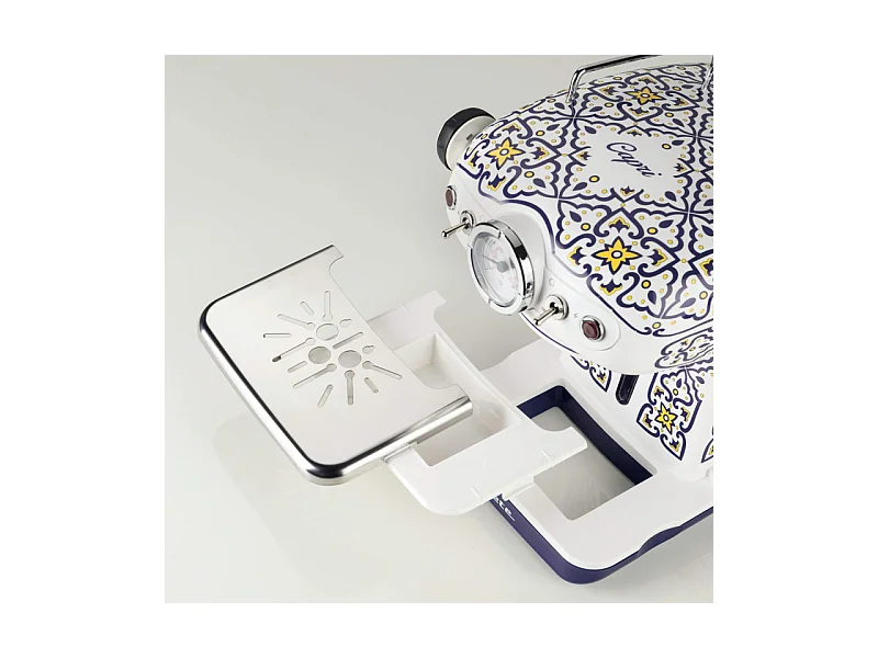 Macchina da caffè 850W - Serbatoio 0,9L - Filtro ½ tazze - Cappuccinatore