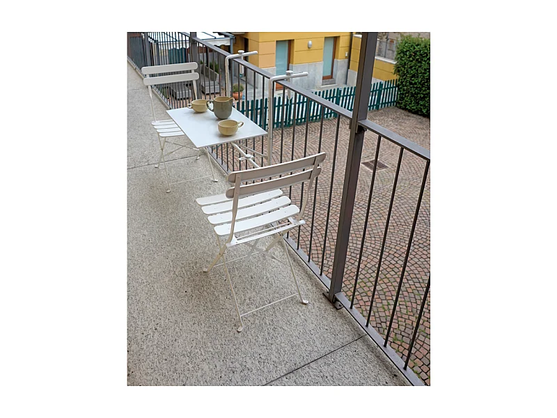 Weißer klappbarer Gartentisch für Balkone 60x52cm Ringhiera