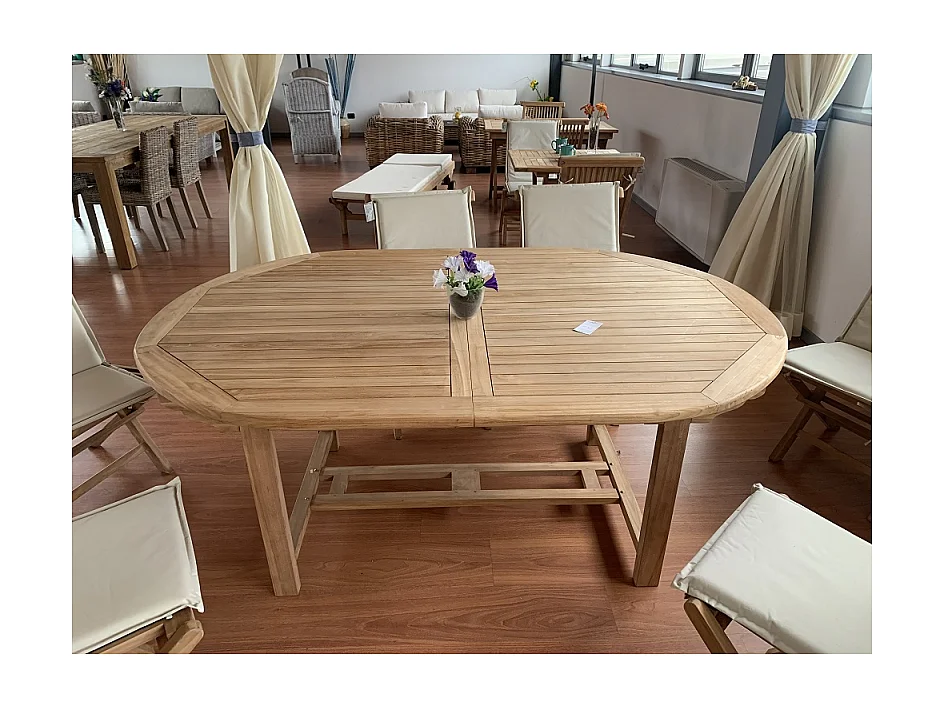 Tavolo Alicudi ovale estensibile MOIA in legno teak - 240 cm