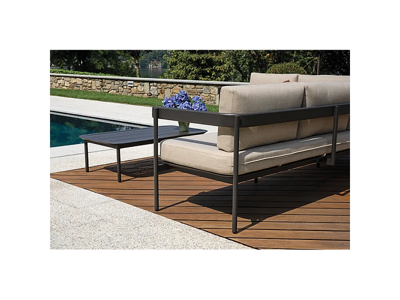 Salotto Angolare Torvaianica In Alluminio Antracite - Due Pillow Ruggine E Uno A Righe Moia