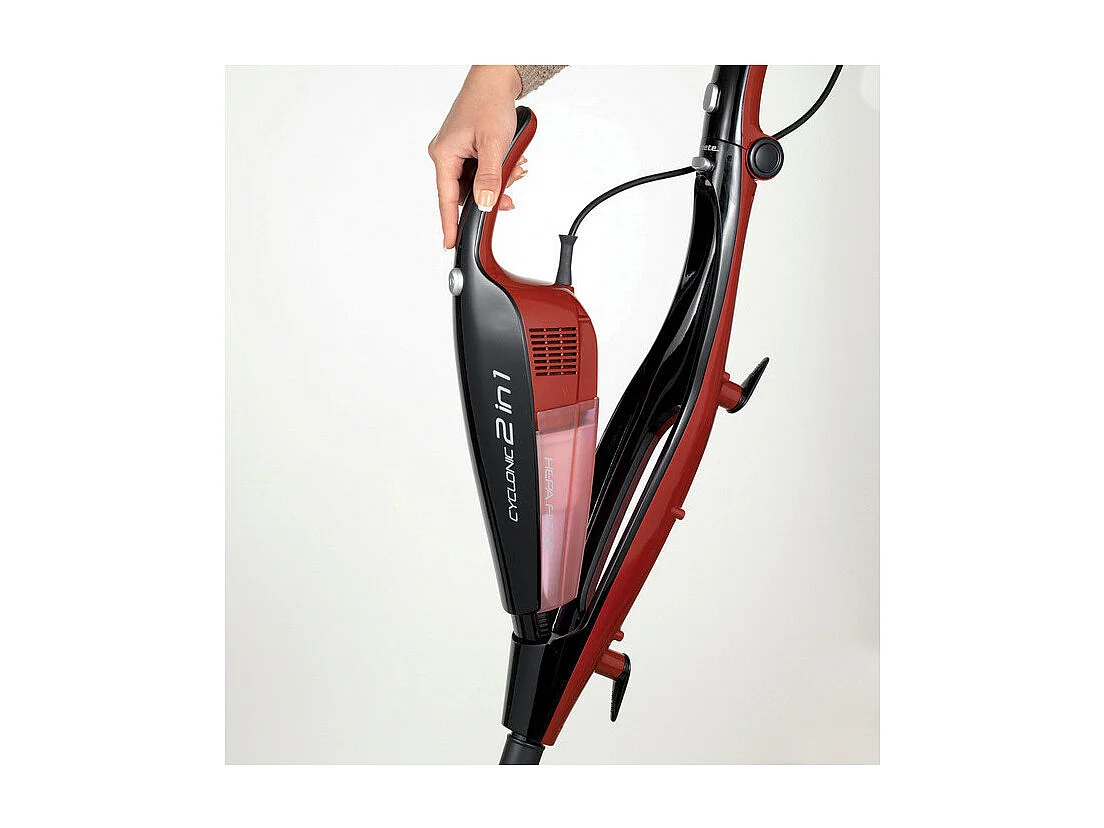 Ariete 00P276400AR0 Sans sac Noir, Rouge 0,8 L 600 W