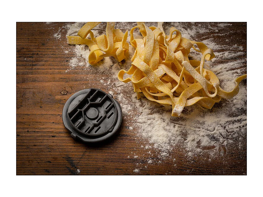 Accessori per Impastatrice Moderna - Kit Completo Tritacarne, Insaccati e Trafila Pasta - Grigio