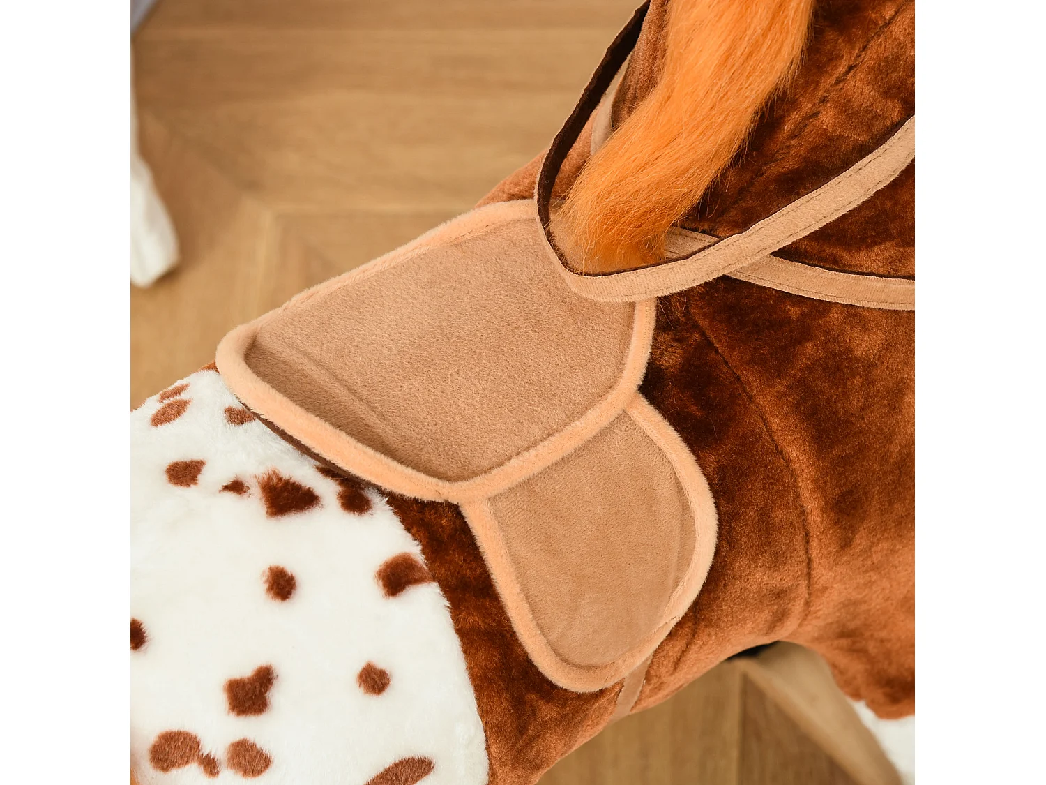 Cheval à bascule cheval de cowboy effet sonore selle rênes marron blanc