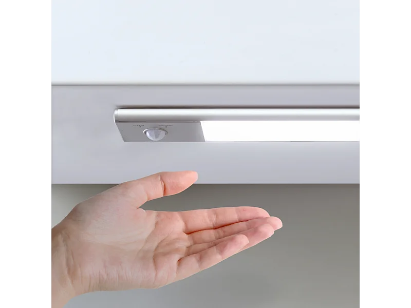 Luminaria LED Kaus ricaricabile tramite usb e con sensore di movimento, L 600 mm, Anodizzato opaco, Plastica e alluminio