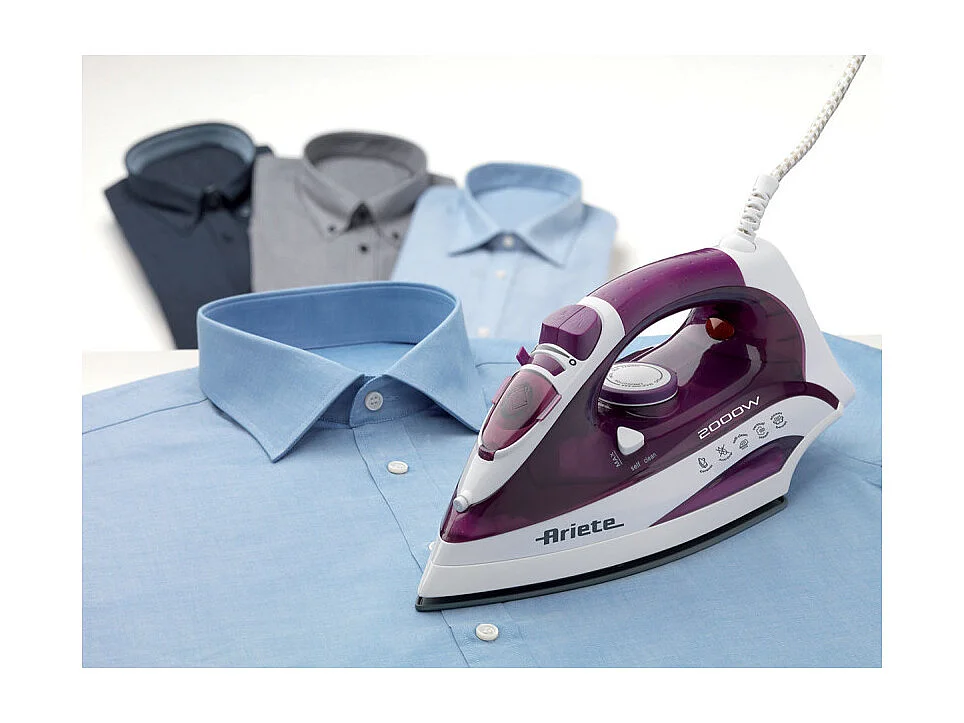 Ferro da stiro - Piastra in ceramica - Vapore 25g/min - Colpo vapore 140g/min - 2000W