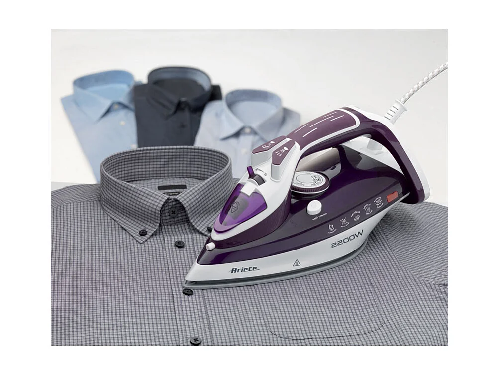 Ferro da stiro - Piastra in ceramica - Colpo vapore 140g/min - Serbatoio 320ml - 2200W - Bianco e Porpora