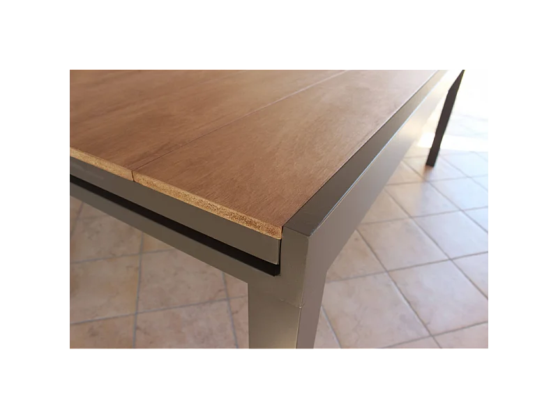Table de jardin extensible en aluminium et polywood 160/240x95 Cayman - Taupe