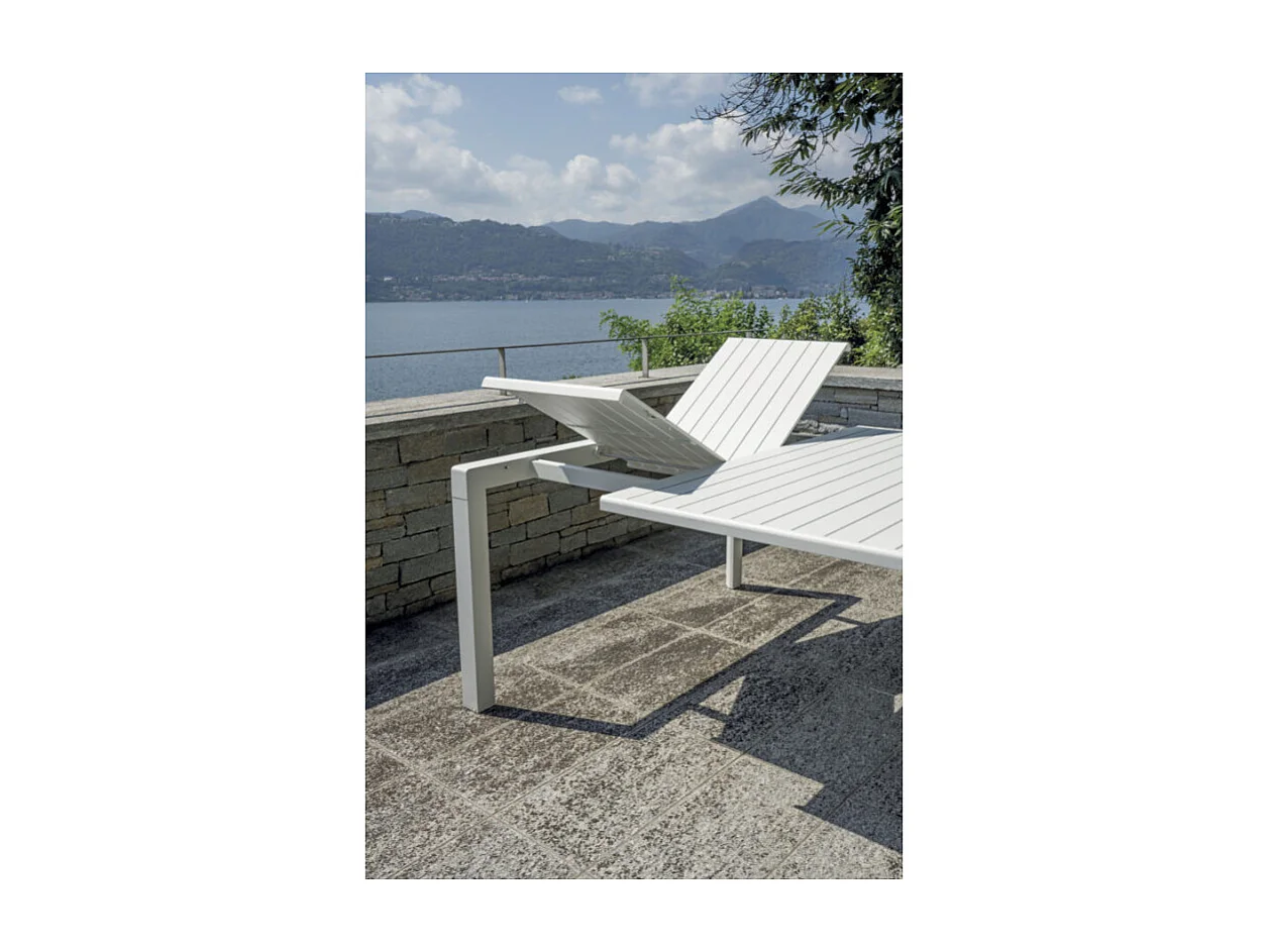Tavolo Giacinto 100/150X150 Alluminio Bianco - Gambe Scorrevoli Moia