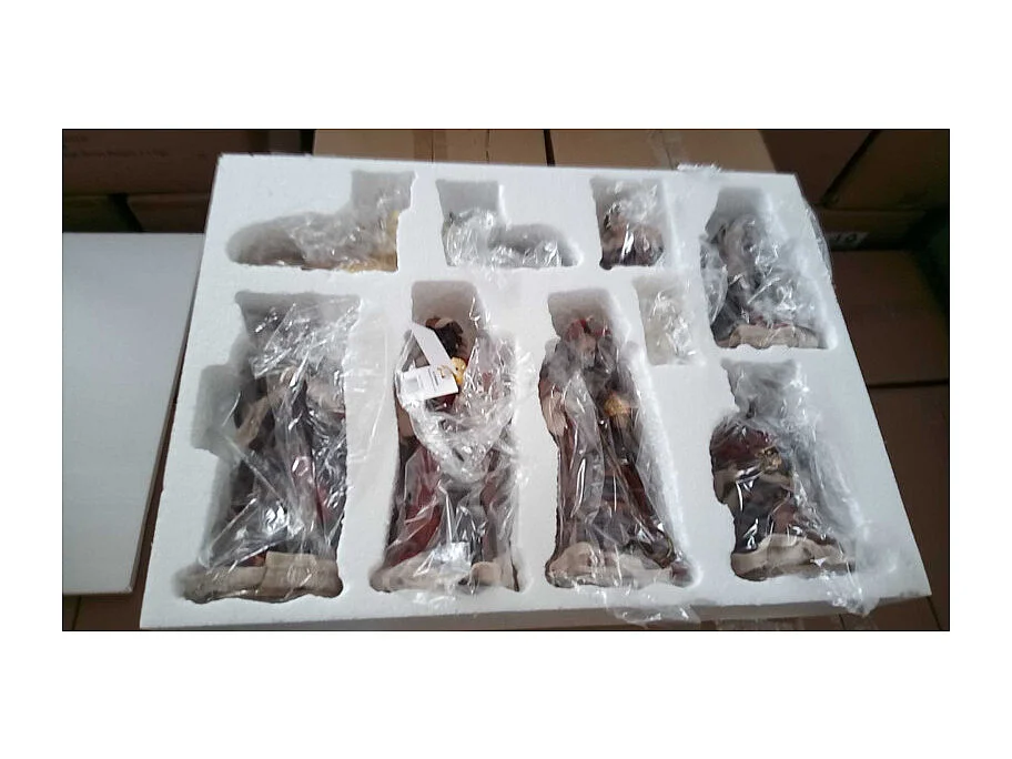 Presepe tessuto set 9pz rosso cmh25,5