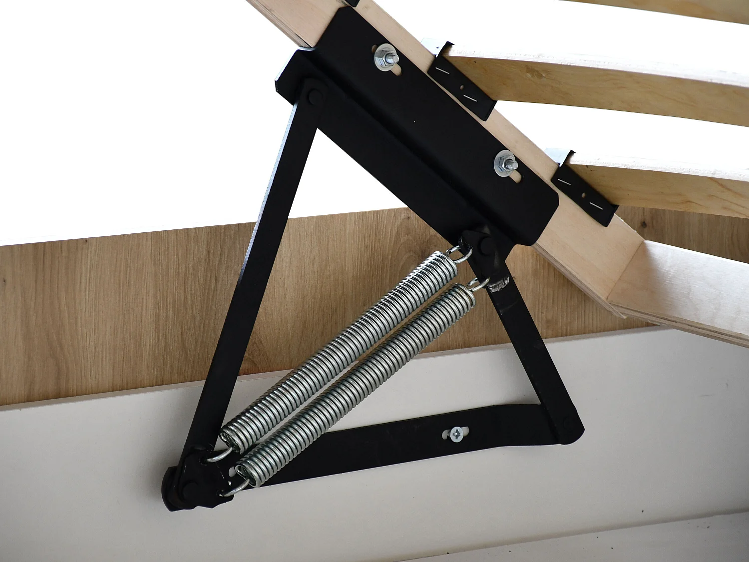 Doppelbett Luk II 160 x 200 cm ohne Matratze Bett mit Lattenrost  Kopfteil mit Bettkasten ohne Nachttisch (Eiche artisan, Jasmine 100 - schwarz)