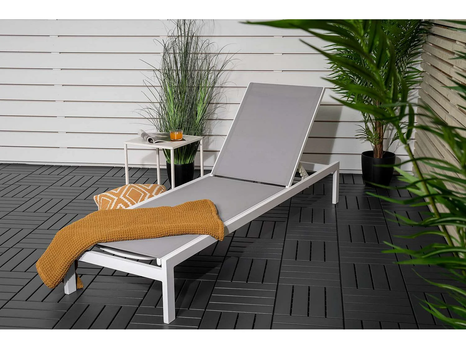 Copacabana Sonnenliege grau.