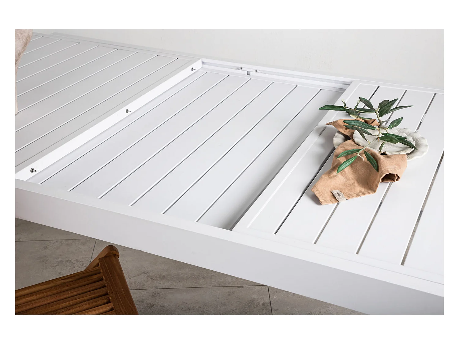 Marbella Esstisch inkl. Zusatzplatte 160, 240 cm Weiss weiss.