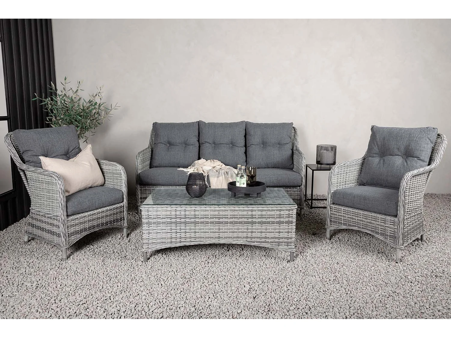 Vikelund Conversation Set