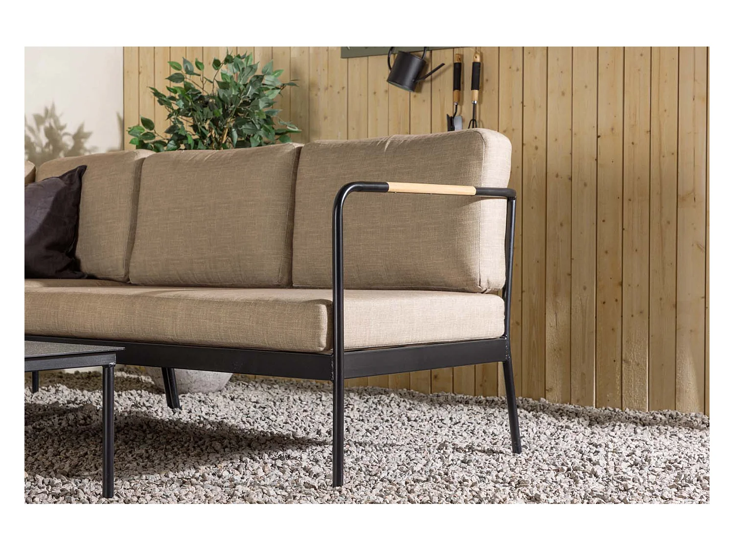 Pehnna Conversation Set