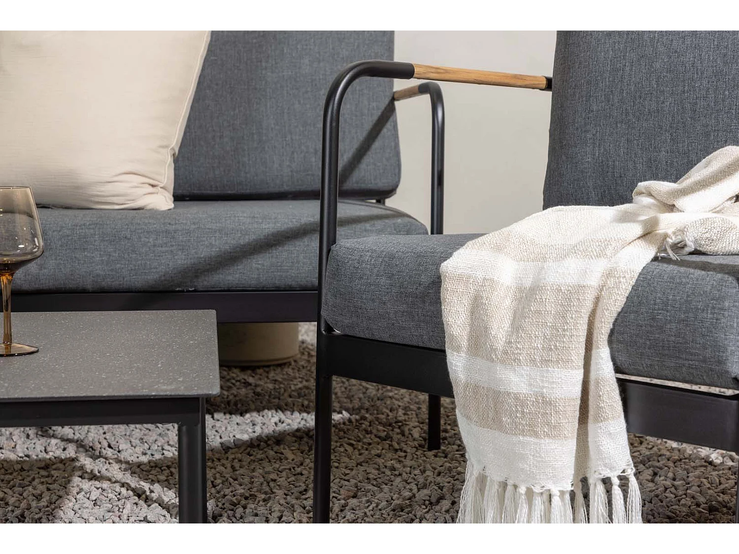 Salon de Jardin 5 Places "Pehnna" 210cm Gris