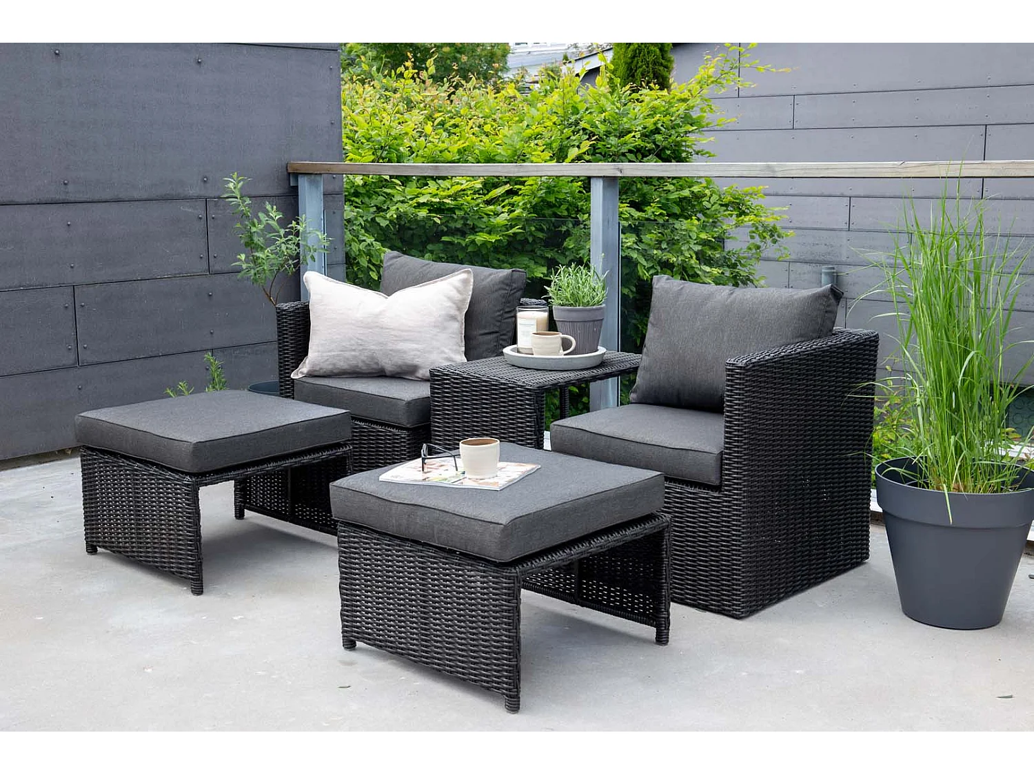 Quad loungeset 5 delen zwart.